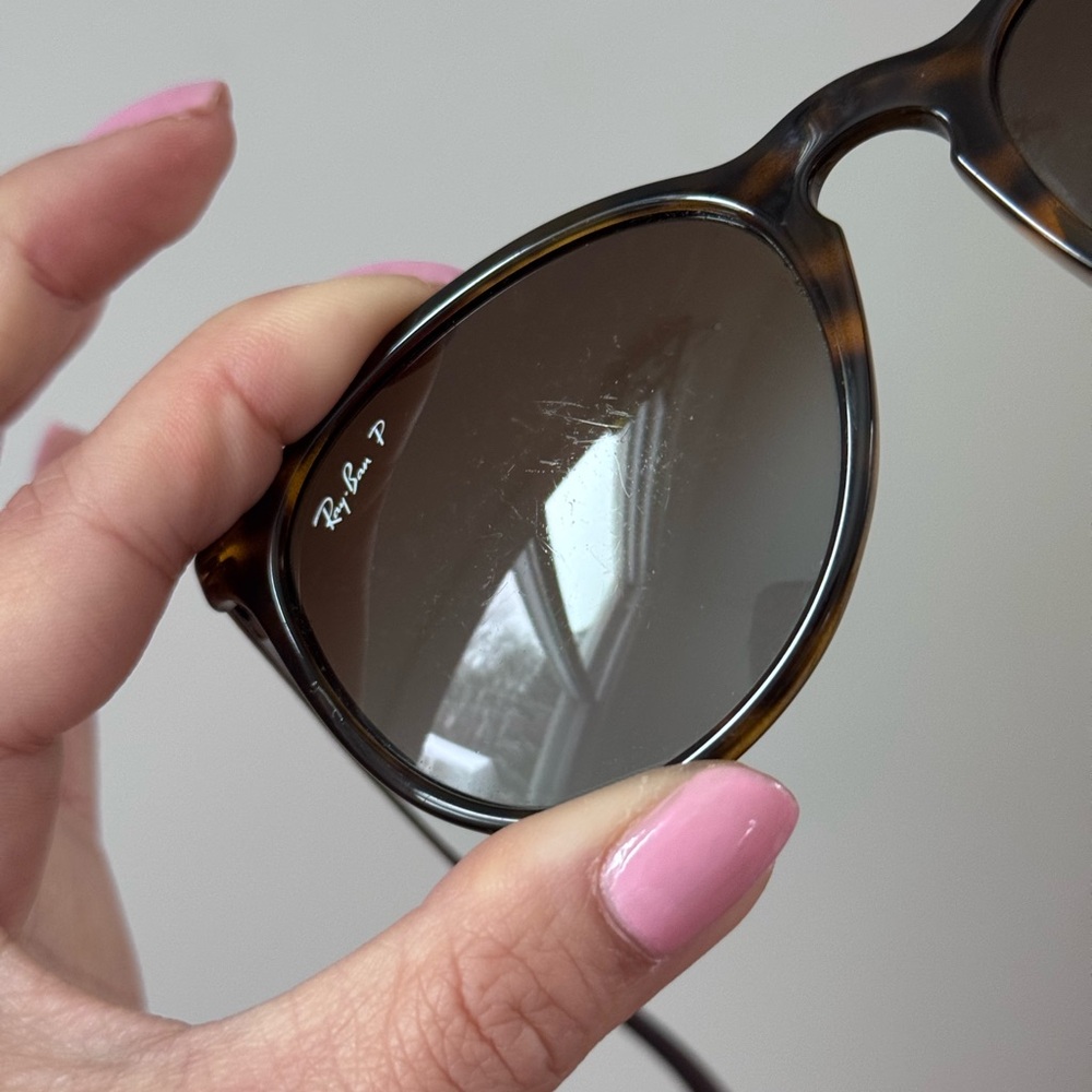 Ray-Ban Erica polarized Classic Brown Sunglasses (Scratched!!) - Picture 6 of 10